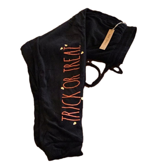 Rae dunn soft, velvet like black Halloween Trick Or Treat lounge Pants size LG - Picture 2 of 12